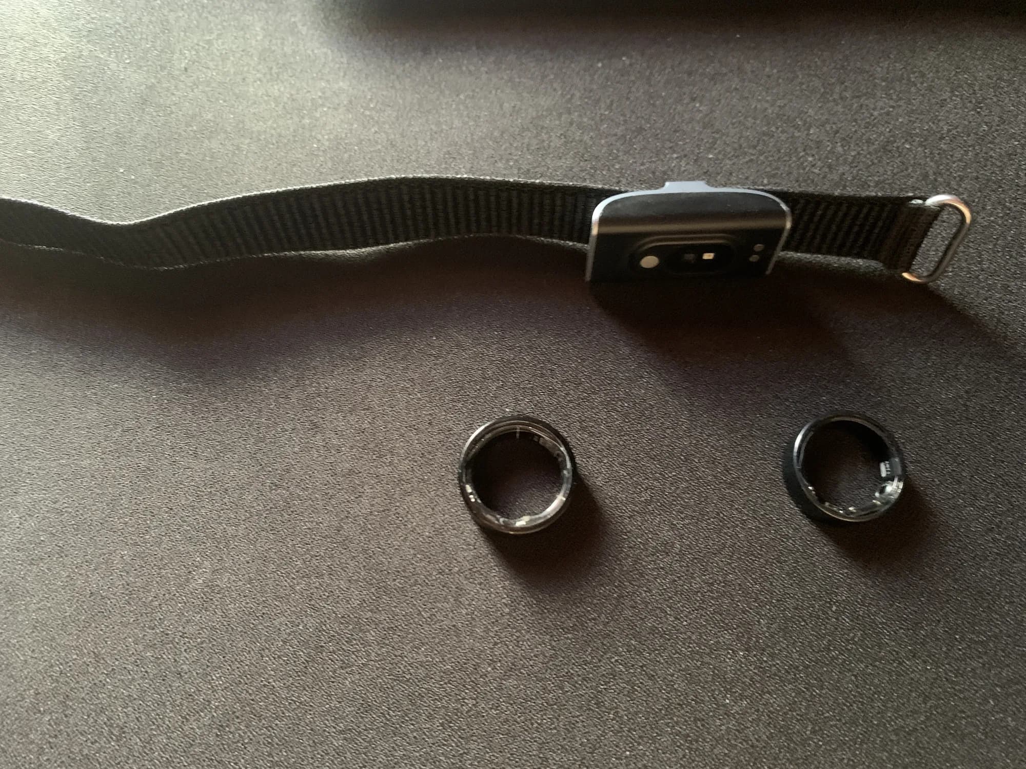 Valyant: The app behind a BLE smart ring: live vitals, sleep and cycle tracking, with offline-first sync built so no reading gets lost.